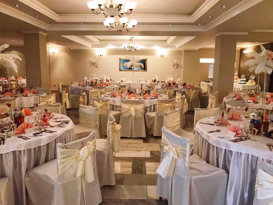 Hotel Merkur Kaluza Bagian luar foto